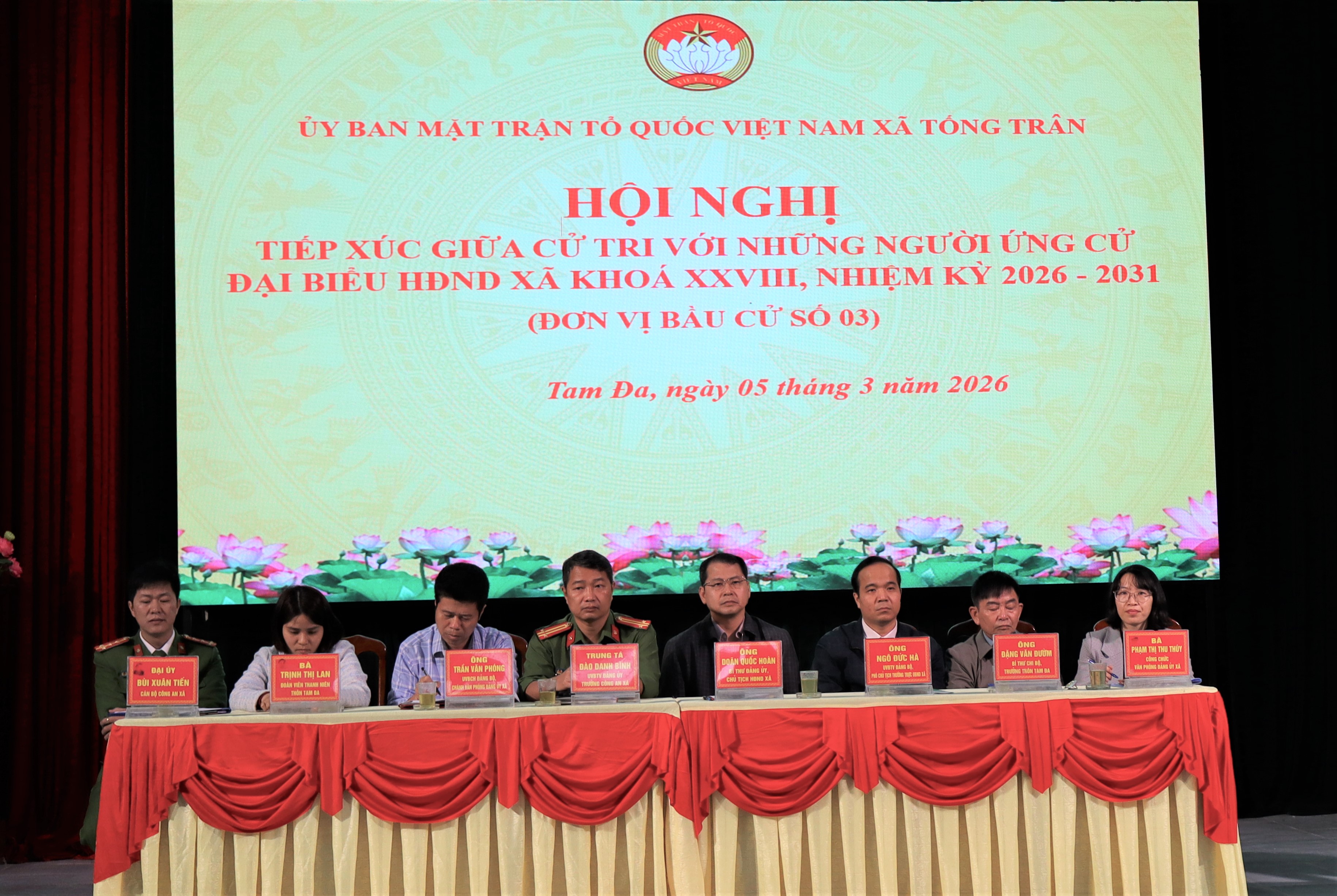 TỐNG TRÂN TỔ CHỨC HỘI NGHỊ TIẾP XÚC CỬ TRI VẬN ĐỘNG BẦU CỬ ĐẠI BIỂU HĐND XÃ KHÓA XXVIII, TẠI ĐƠN VỊ BẦU CỬ SỐ 3