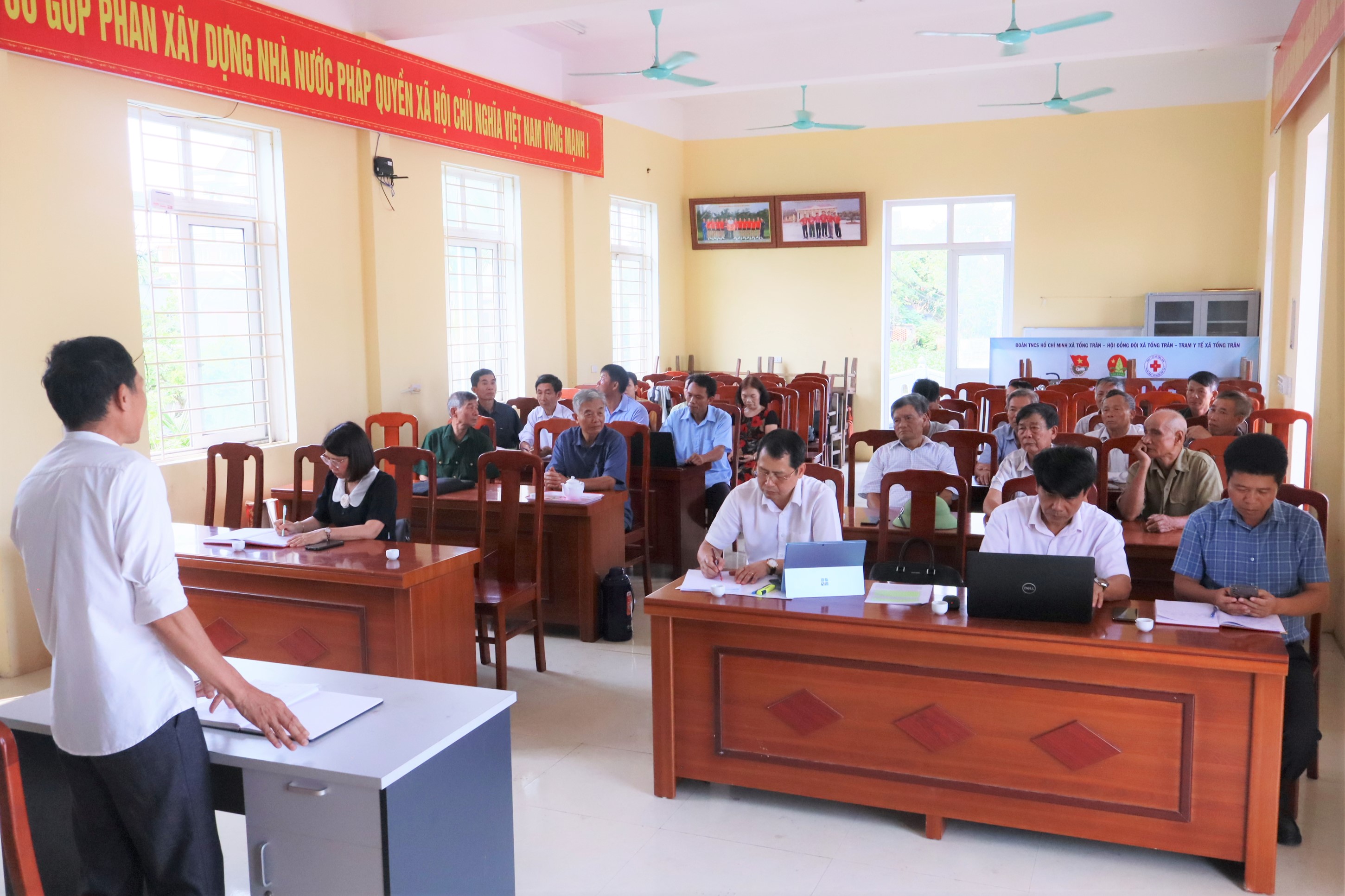 CHI BỘ THÔN TRÀ DƯƠNG TỔ CHỨC SINH HOẠT THƯỜNG KỲ THÁNG 6 NĂM 2026