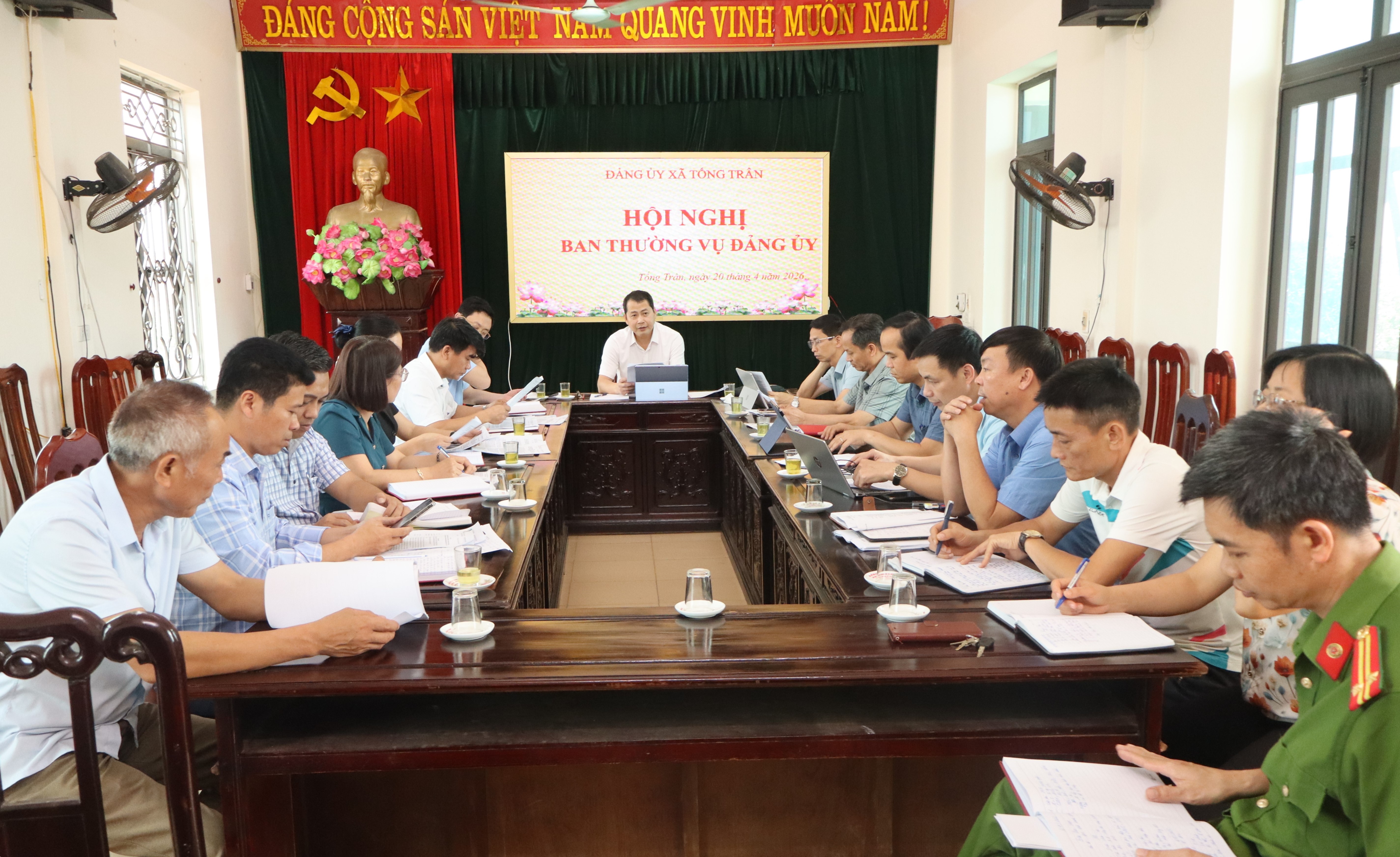 ĐẢNG ỦY XÃ TỐNG TRÂN TỔ CHỨC HỘI NGHỊ THƯỜNG TRỰC, BAN THƯỜNG VỤ PHIÊN HỌP CUỐI THÁNG 4 NĂM 2026