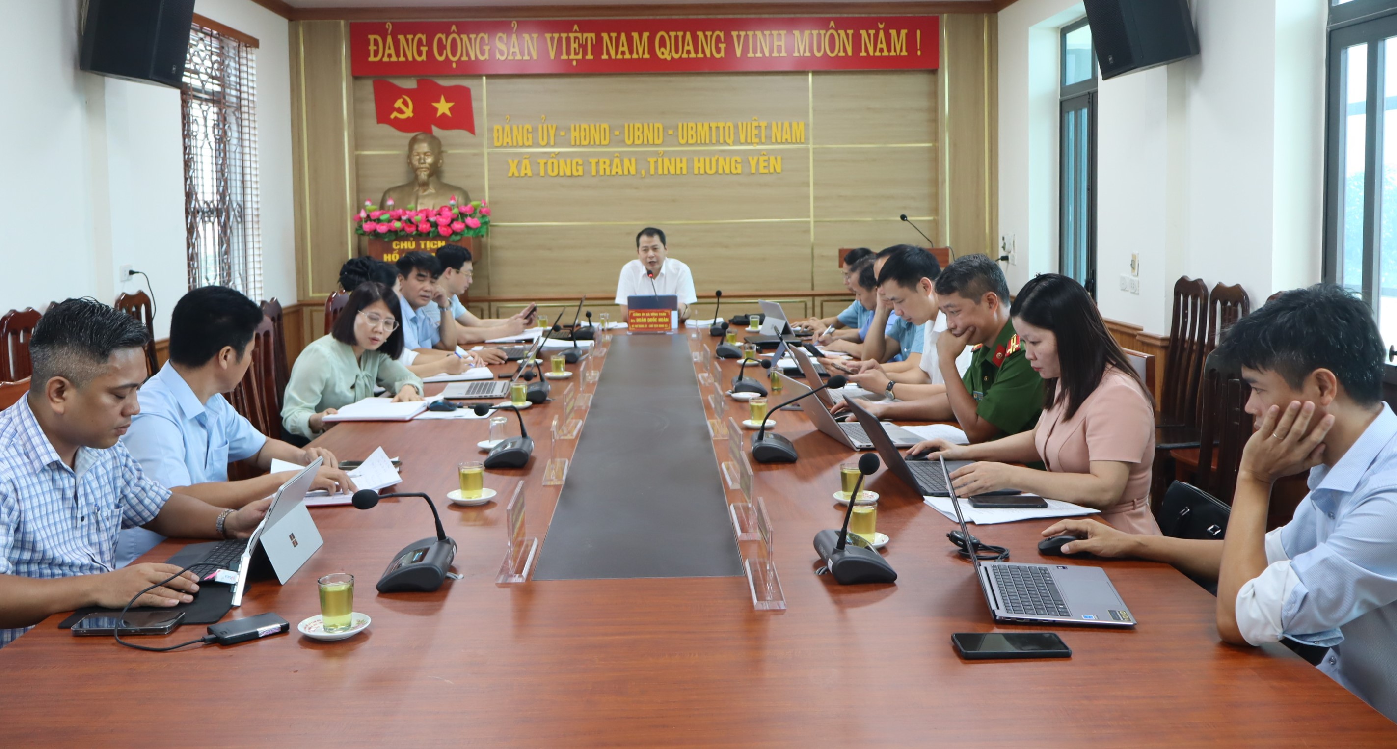 Ban Thường vụ Đảng ủy xã Tống Trân họp phiên cuối tháng 9/2026