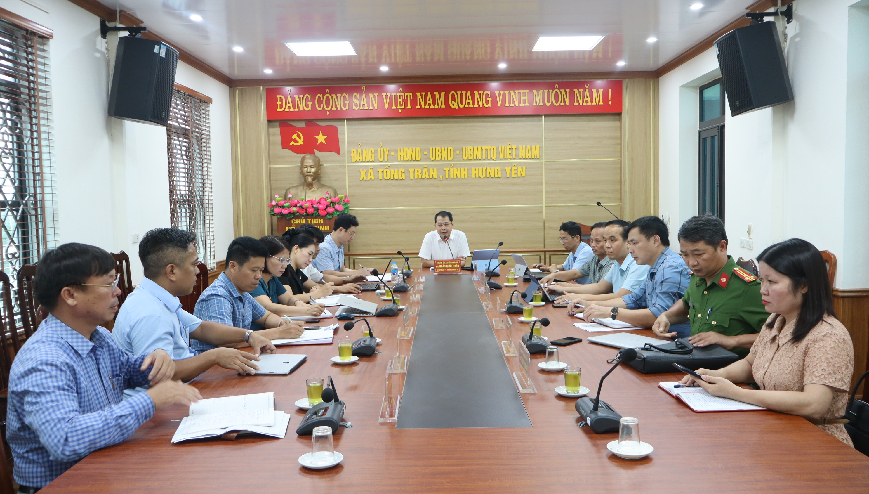 Ban Thường vụ Đảng ủy xã Tống Trân cho ý kiến nhiều nhiệm vụ trọng tâm về xây dựng Đảng và phát triển kinh tế - xã hội