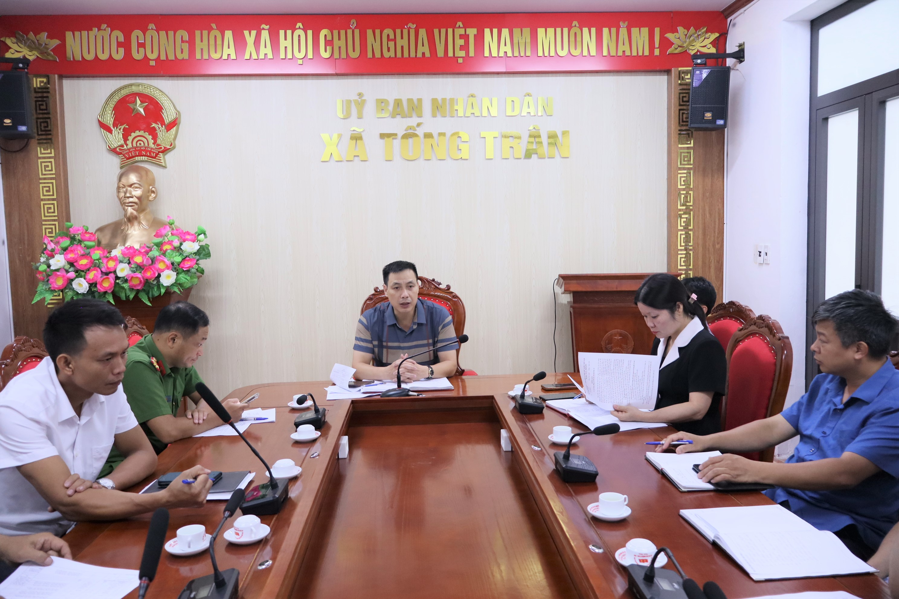 UBND xã Tống Trân triển khai nhiệm vụ đo đạc, lập bản đồ địa chính và hoàn thiện cơ sở dữ liệu đất đai