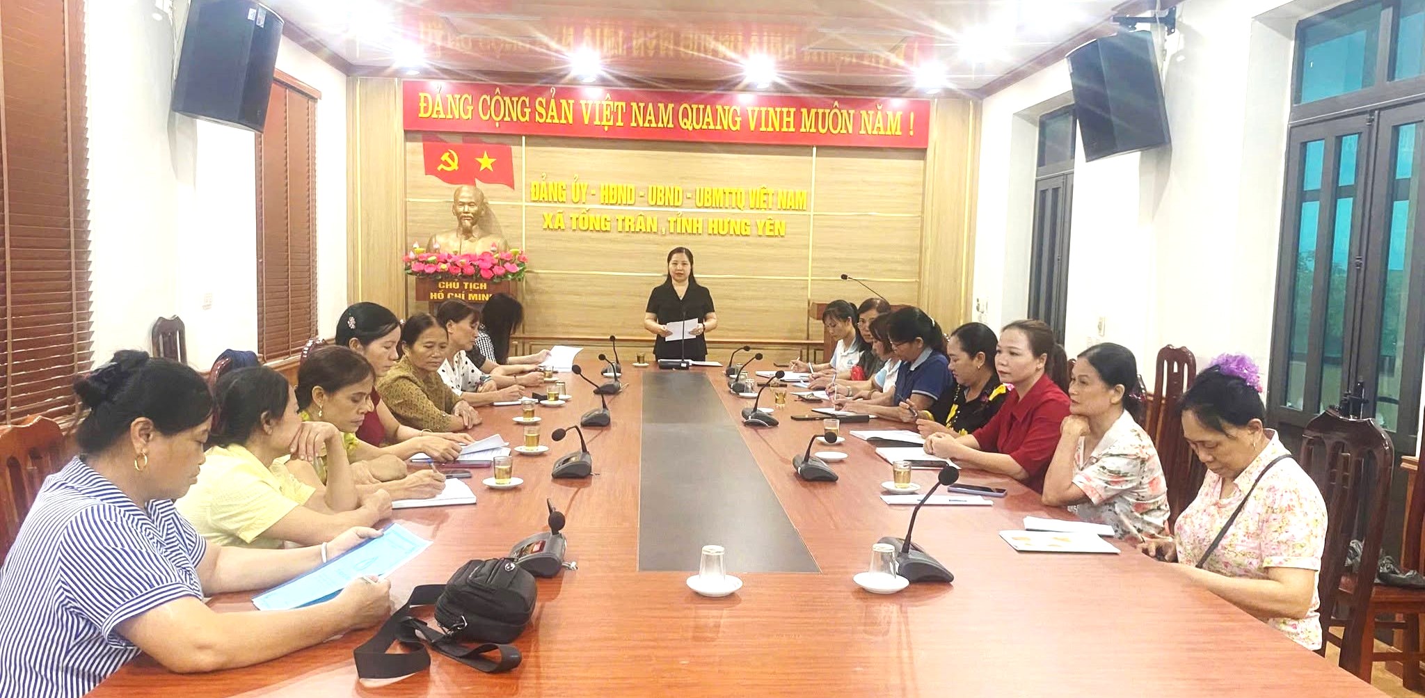 Hội Liên hiệp Phụ nữ xã Tống Trân tổ chức hội nghị lấy ý kiến nhân sự chi hội phụ nữ thôn sau sắp xếp, kiện toàn và triển khai nhiệm vụ công tác Hội