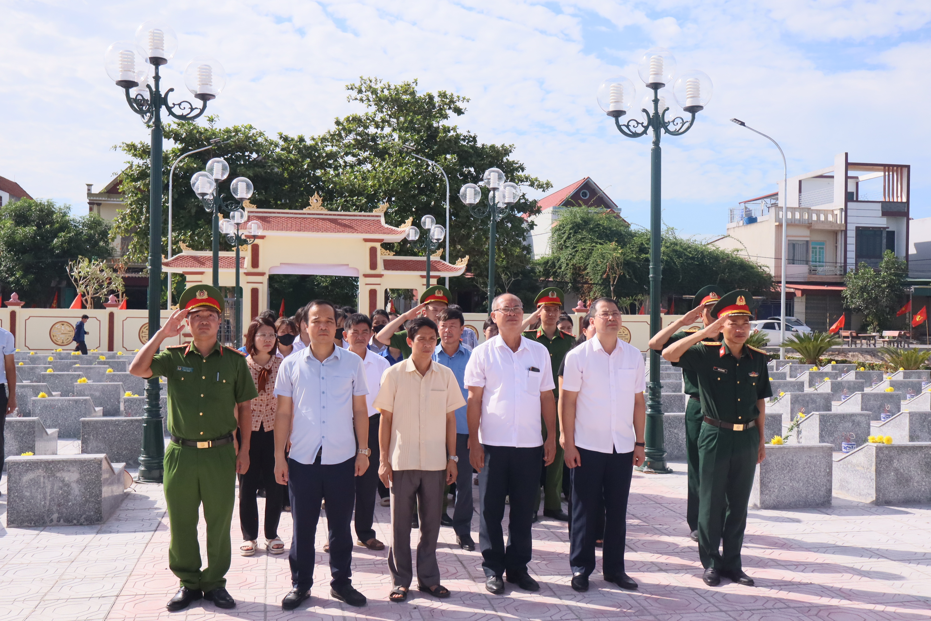 Xã Tống Trân tổ chức lễ dâng hương, động thổ, khai quật và lấy mẫu hài cốt liệt sĩ phục vụ giám định ADN