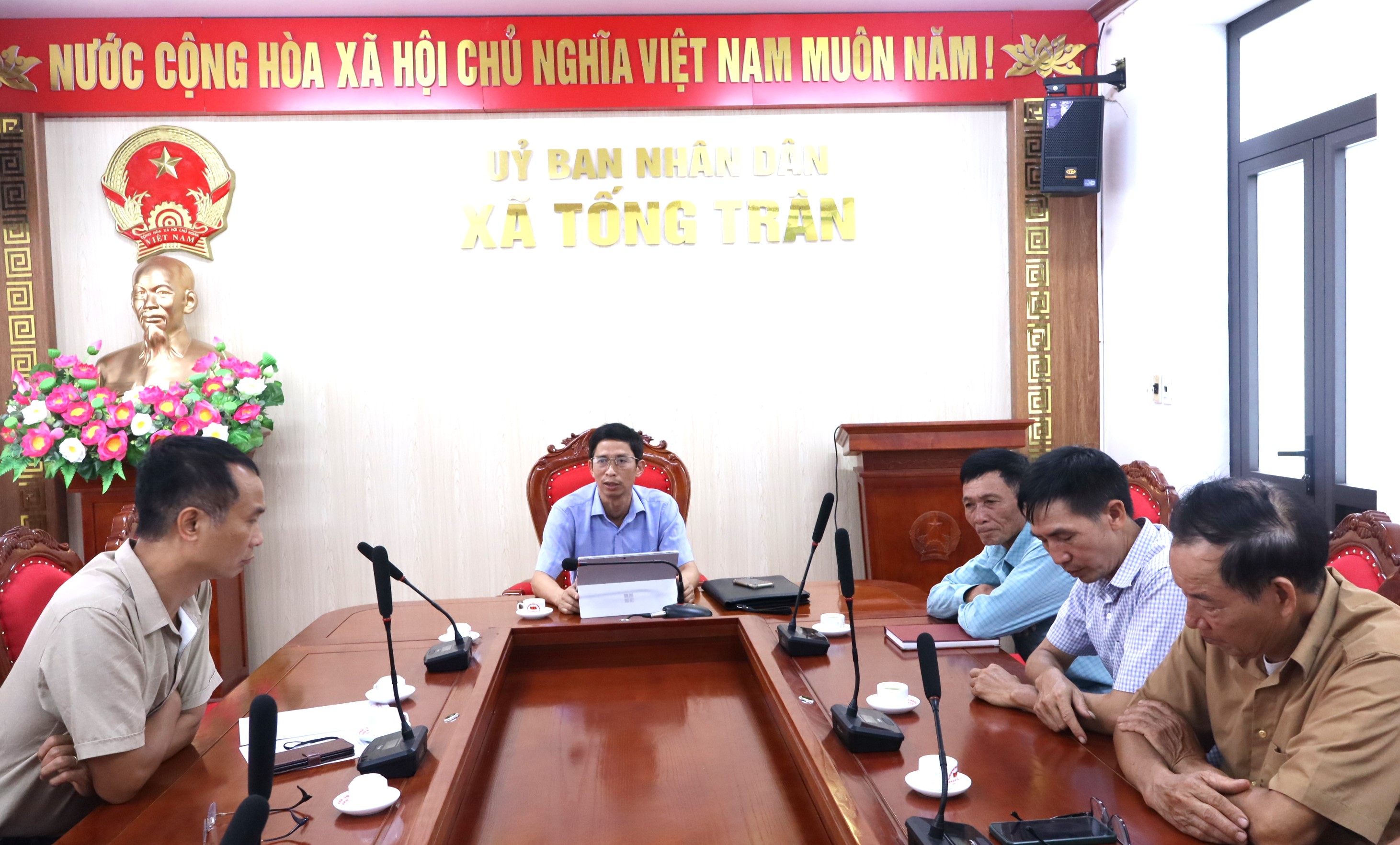 UBND xã Tống Trân triển khai nhiệm vụ lấy ý kiến Nhân dân đối với dự thảo Đề án sắp xếp, tổ chức lại thôn trên địa bàn xã