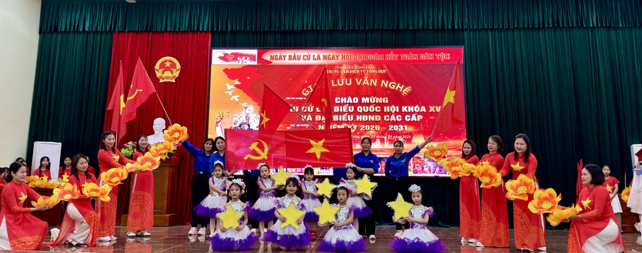 Sôi nổi chương trình giao lưu văn nghệ chào mừng ngày bầu cử tại nhà văn hoá Nguyên Hoà, xã Tống Trân